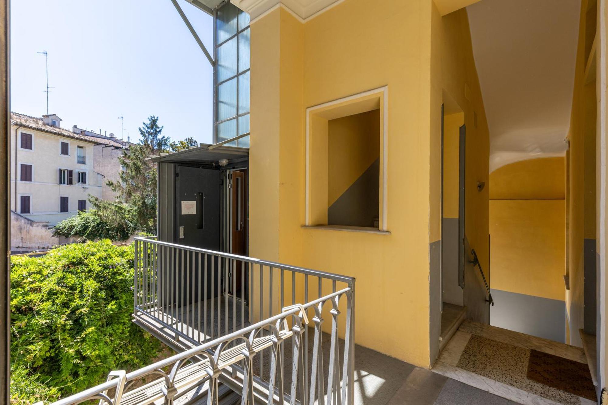 Apt 151 - City Center Рим Экстерьер фото